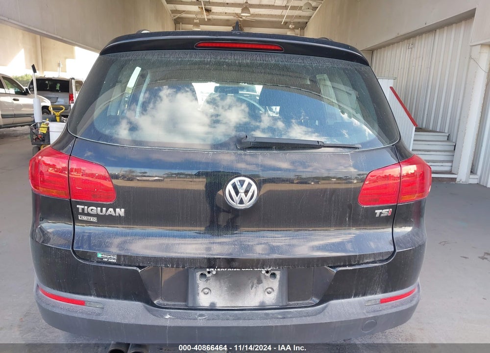2017 VOLKSWAGEN TIGUAN 2.0T/2.0T S VIN: WVGAV7AX4HK045450