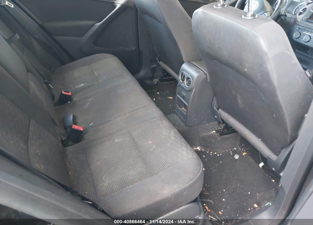 2017 VOLKSWAGEN TIGUAN 2.0T/2.0T S VIN: WVGAV7AX4HK045450