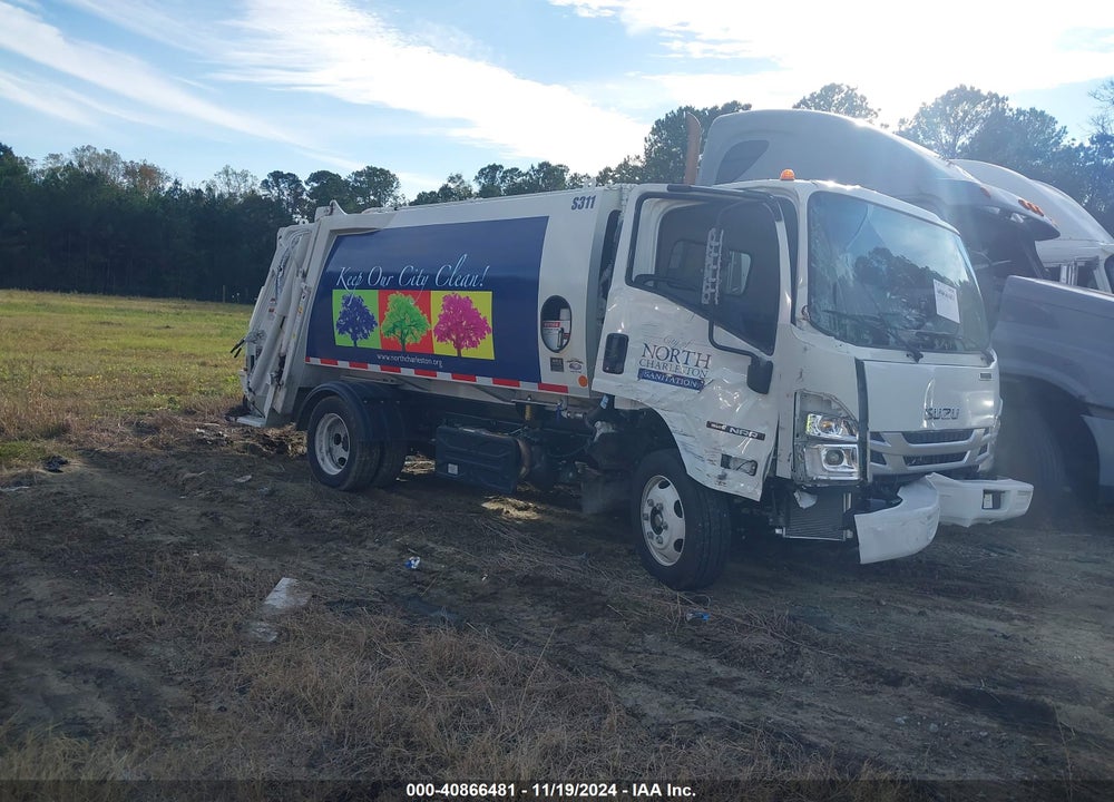 2024 ISUZU NRR VIN: JALE5W168R7300854