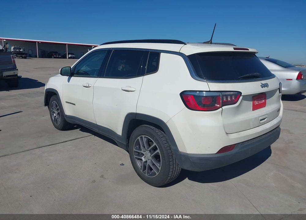 2019 JEEP COMPASS SUN AND WHEEL FWD VIN: 3C4NJCBB0KT730757