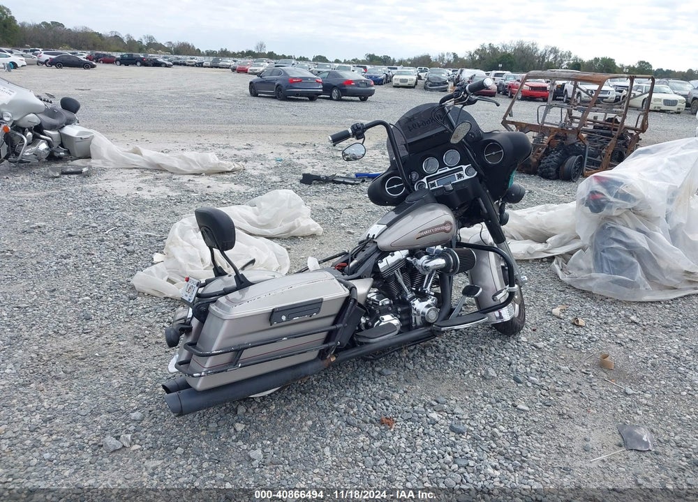 2007 HARLEY-DAVIDSON FLHT CLASSIC VIN: 1HD1FF4157Y638733