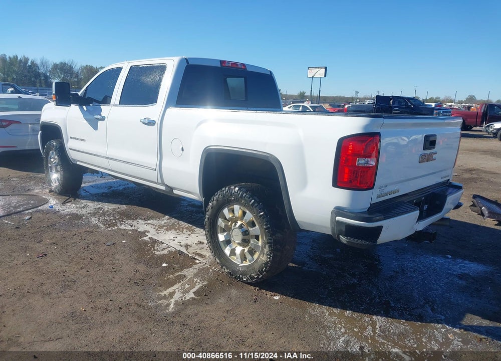 2017 GMC SIERRA 2500HD DENALI VIN: 1GT12UEY5HF234583