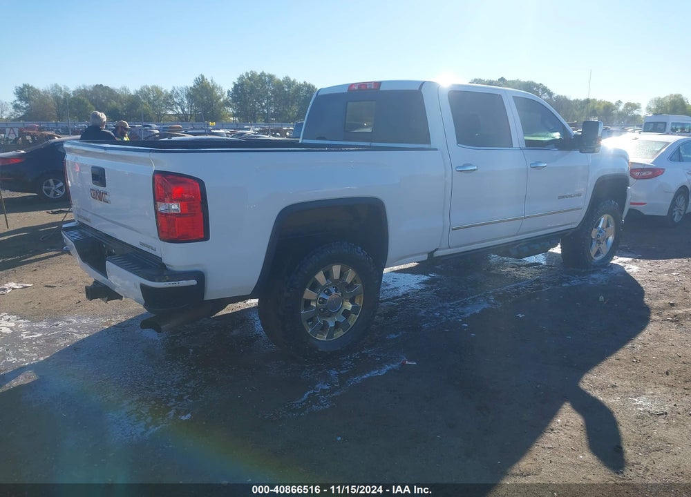 2017 GMC SIERRA 2500HD DENALI VIN: 1GT12UEY5HF234583