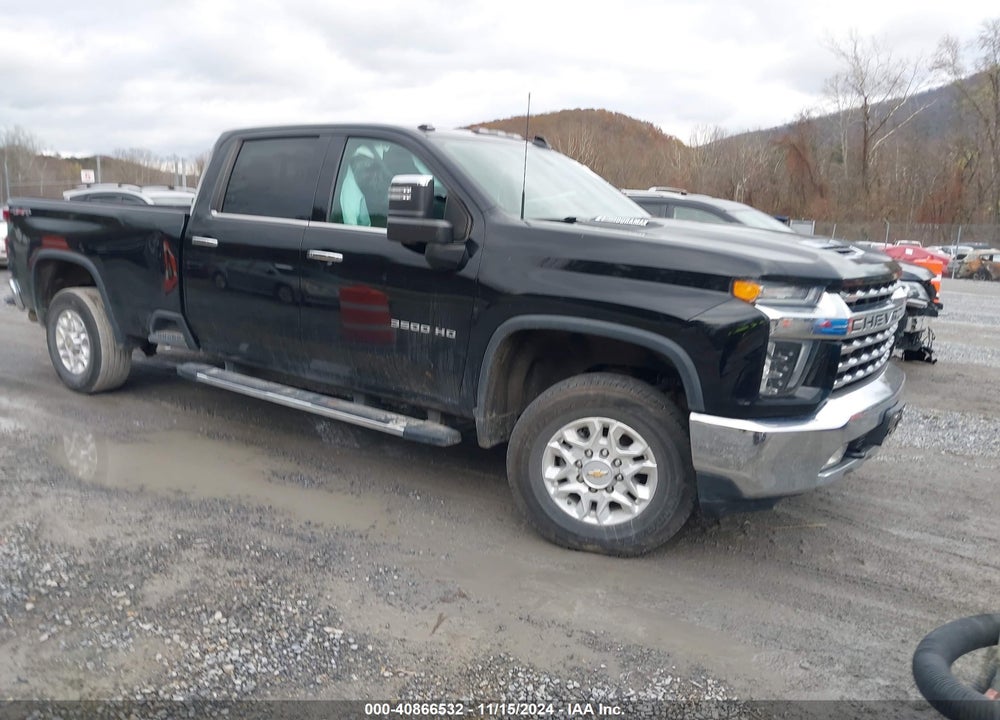 2021 CHEVROLET SILVERADO 3500HD 4WD  LONG BED LTZ VIN: 1GC4YUEY7MF301321