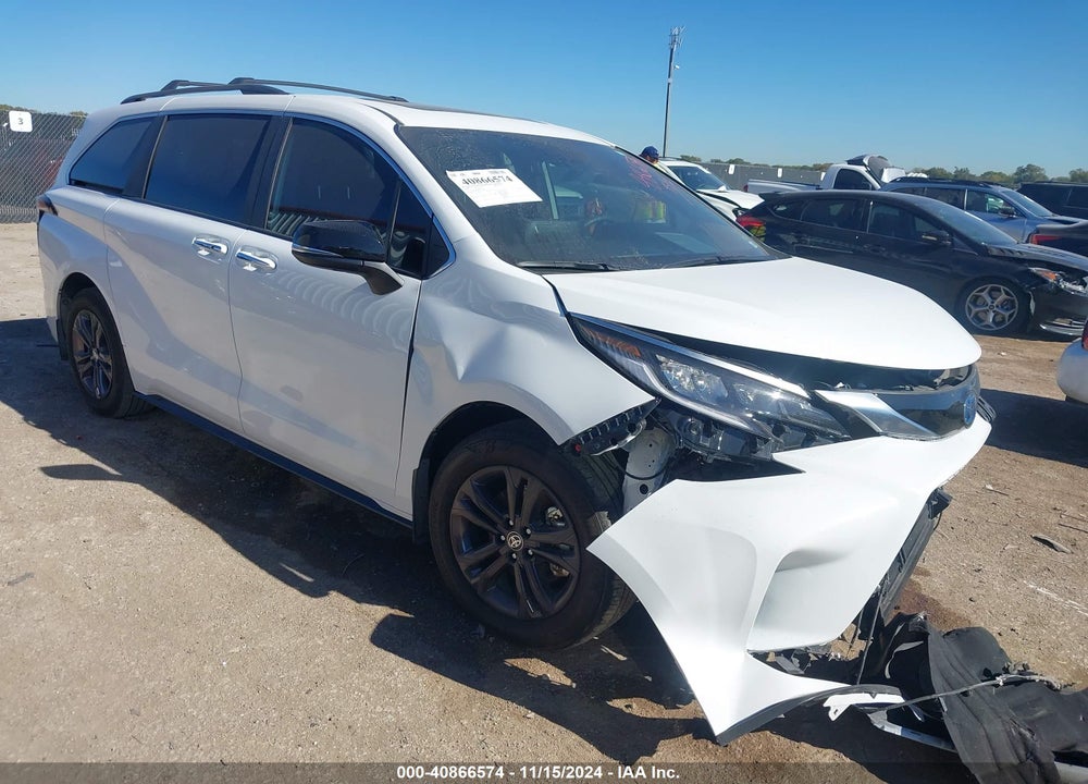 2024 TOYOTA SIENNA XSE VIN: 5TDCSKFC8RS124497