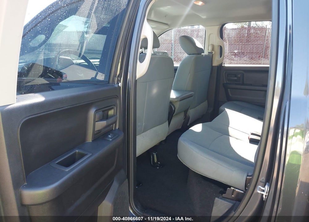 2019 RAM 1500 CLASSIC TRADESMAN 4X2 6'4 BOX VIN: 1C6RR6FG8KS629234