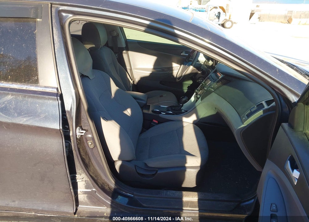 2013 HYUNDAI SONATA GLS VIN: 5NPEB4AC2DH691704