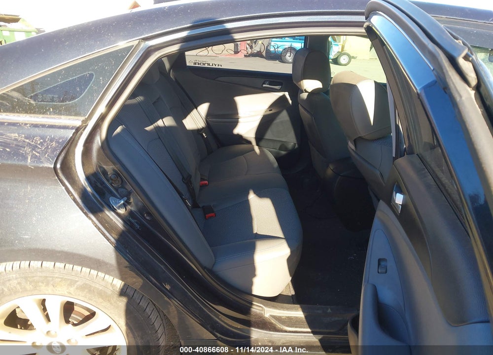 2013 HYUNDAI SONATA GLS VIN: 5NPEB4AC2DH691704
