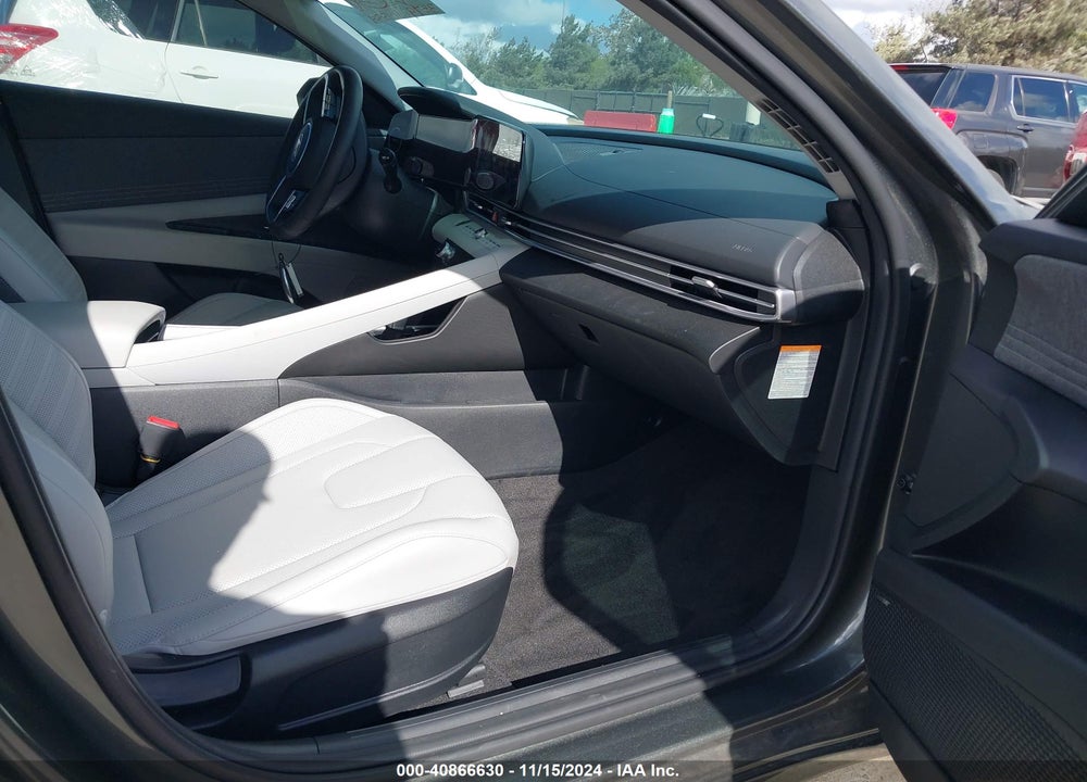 2024 HYUNDAI ELANTRA VIN: KMHLN4DJ9RU115772