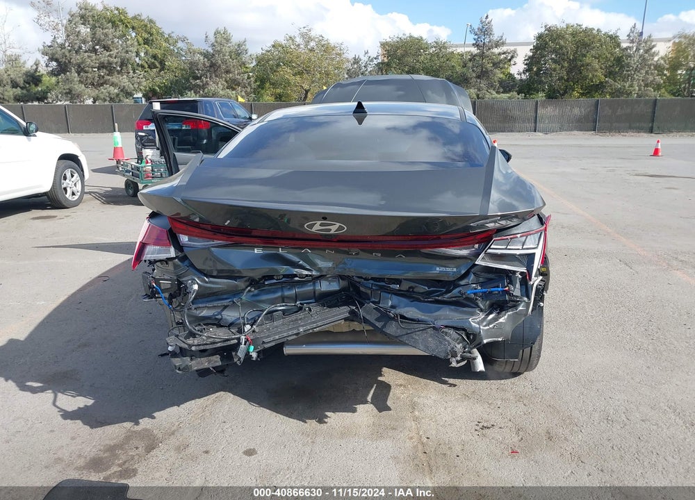 2024 HYUNDAI ELANTRA VIN: KMHLN4DJ9RU115772