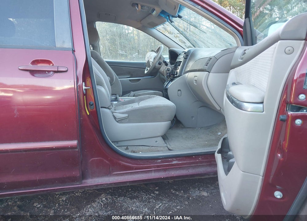 2006 TOYOTA SIENNA LE VIN: 5TDZA23C76S501205