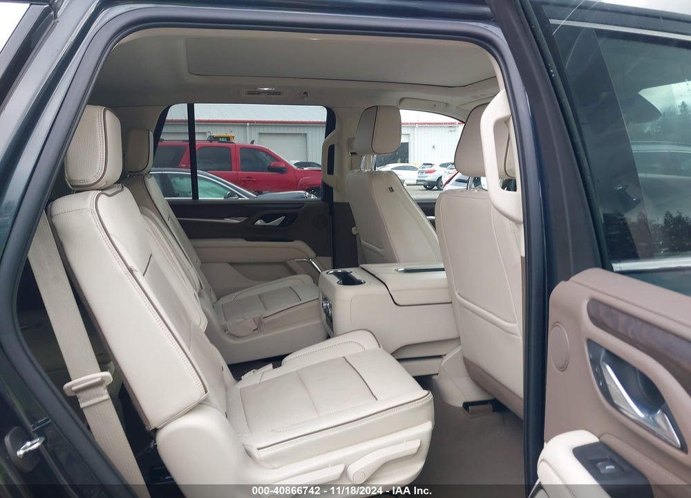 2022 GMC YUKON 4WD DENALI VIN: 1GKS2DKL1NR253305