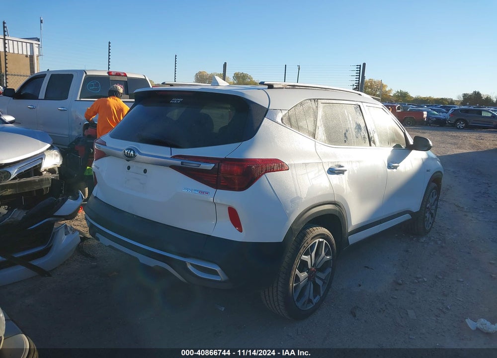 2021 KIA SELTOS SX TURBO VIN: KNDETCA2XM7058189