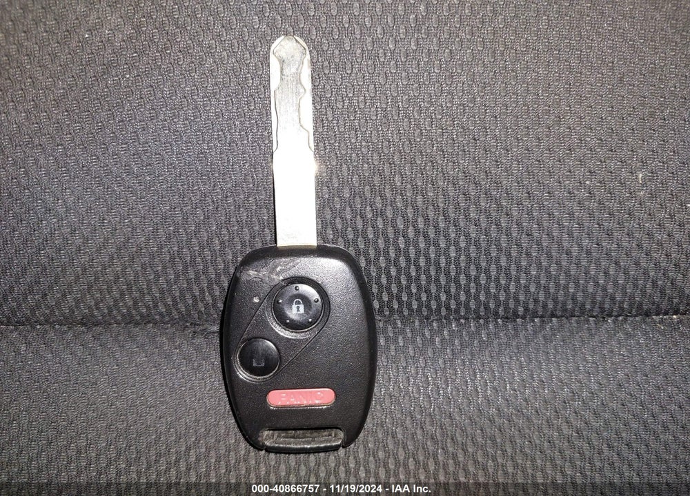 2011 HONDA CIVIC LX-S VIN: 19XFA1F69BE045022