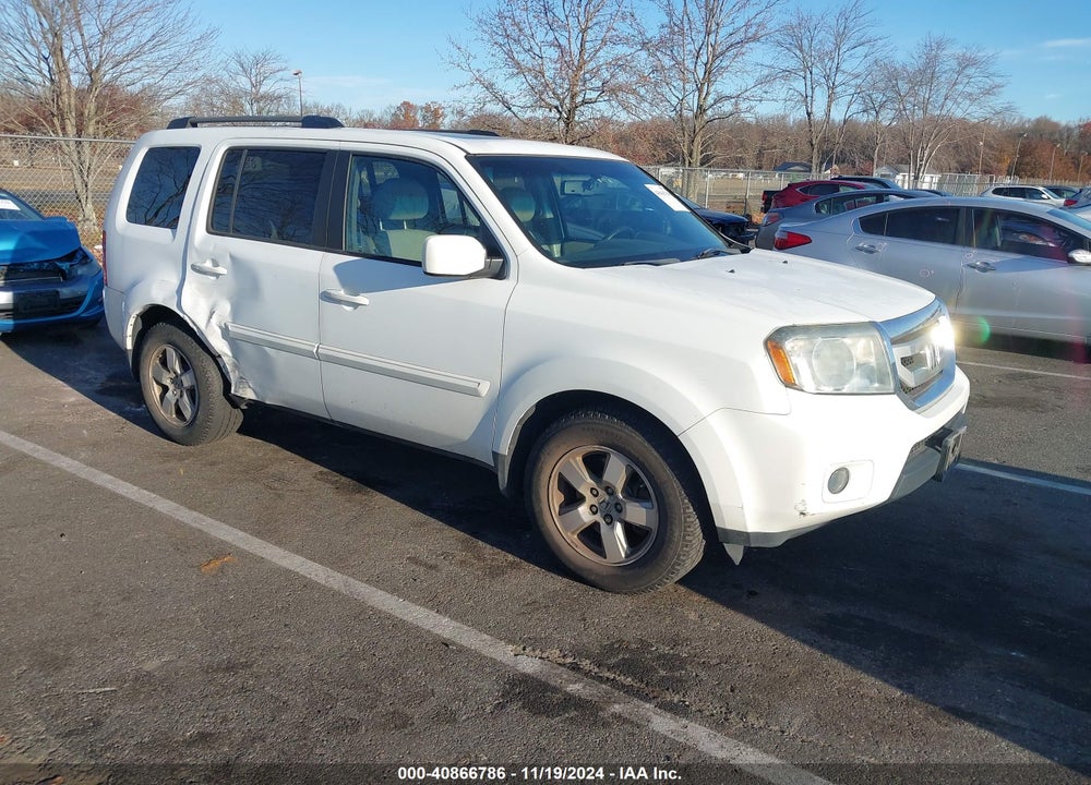 2011 HONDA PILOT EX-L VIN: 5FNYF4H55BB025697
