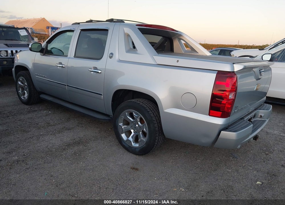 2013 CHEVROLET AVALANCHE LTZ VIN: 3GNMCGE09DG311414