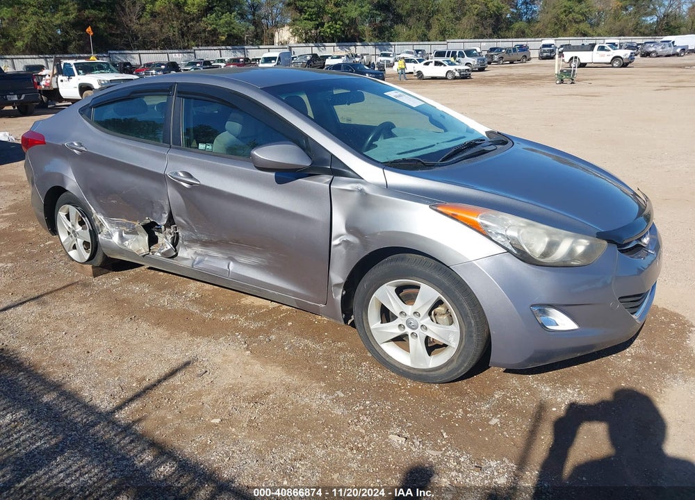 2013 HYUNDAI ELANTRA GLS VIN: KMHDH4AE5DU916582