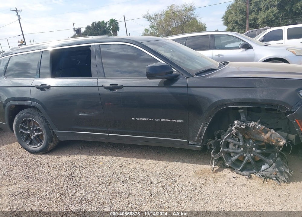 2023 JEEP GRAND CHEROKEE L LAREDO 4X2 VIN: 1C4RJJAGXP8754699