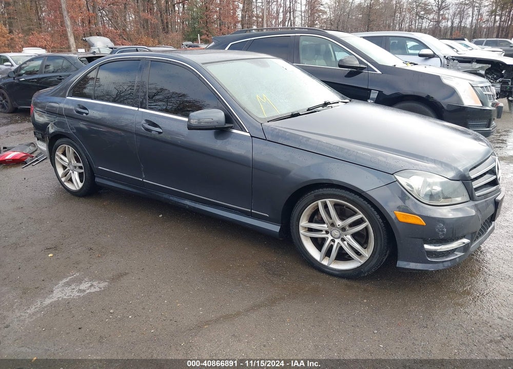 2014 MERCEDES-BENZ C 300 LUXURY 4MATIC/SPORT 4MATIC VIN: WDDGF8AB1ER323817