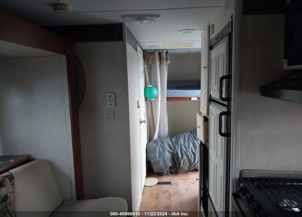 2007 KEYSTONE RV OUTBACK 25 RSS VIN: 4YDT25R247B450531