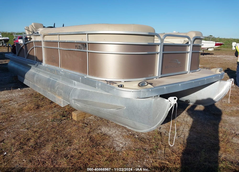 2014 BENNINGTON OTHER VIN: ETW96303J314