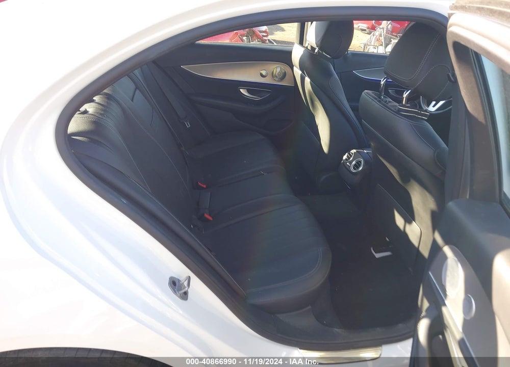 2019 MERCEDES-BENZ E 300 4MATIC VIN: WDDZF4KB1KA551388