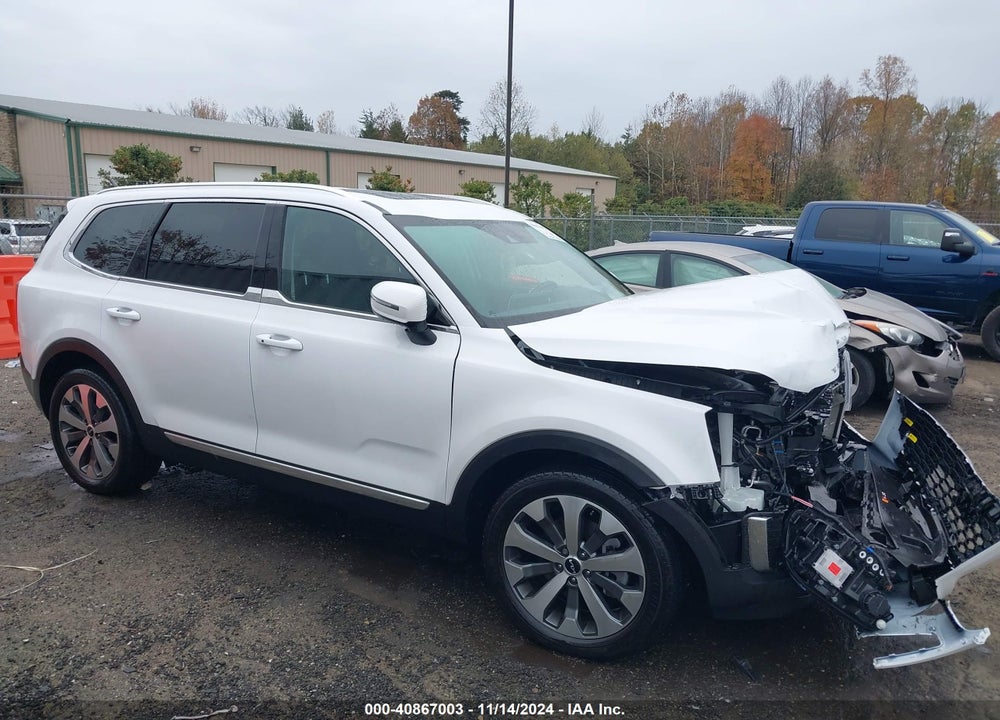 2022 KIA TELLURIDE EX VIN: 5XYP3DHC6NG277555