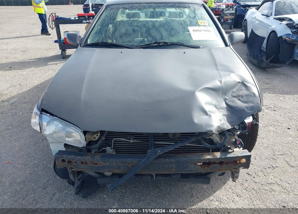1999 TOYOTA CAMRY LE VIN: JT2BG28K6X0305592
