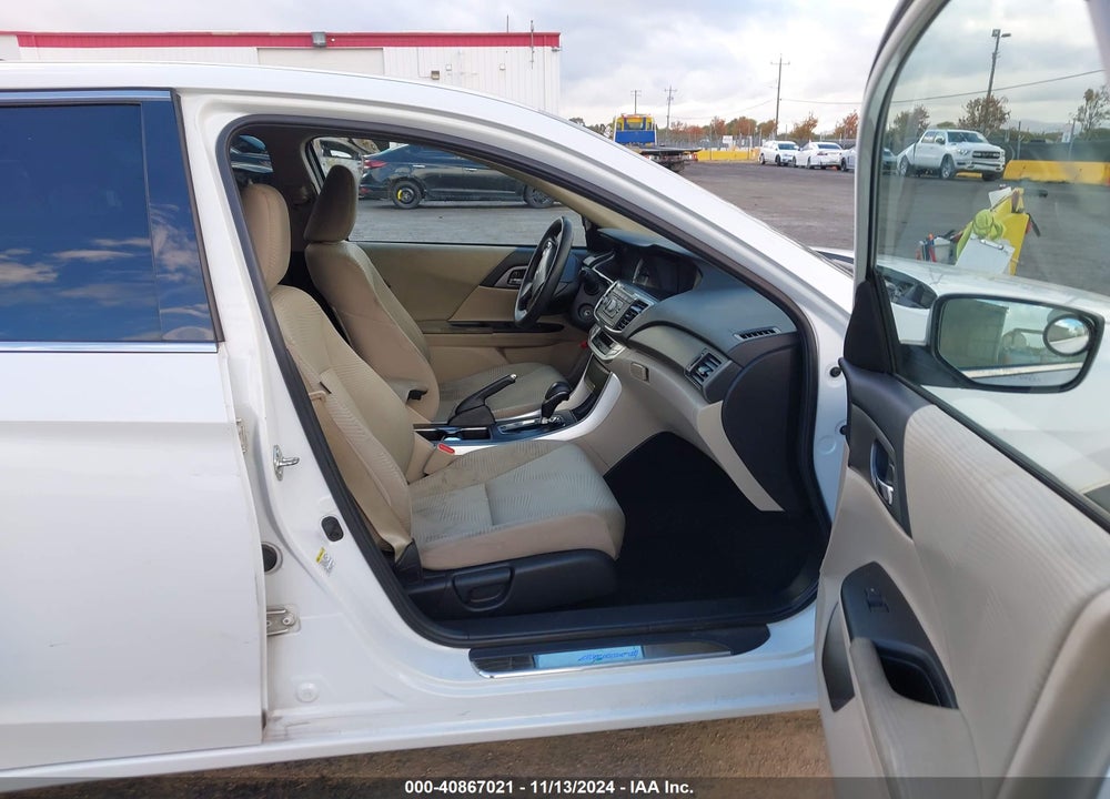 2015 HONDA ACCORD LX VIN: 1HGCR2F34FA244447