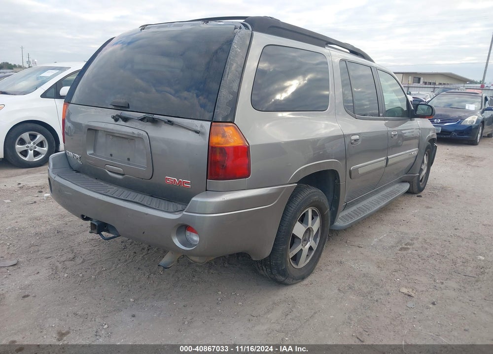 2005 GMC ENVOY XL SLT VIN: 1GKES16S756167978