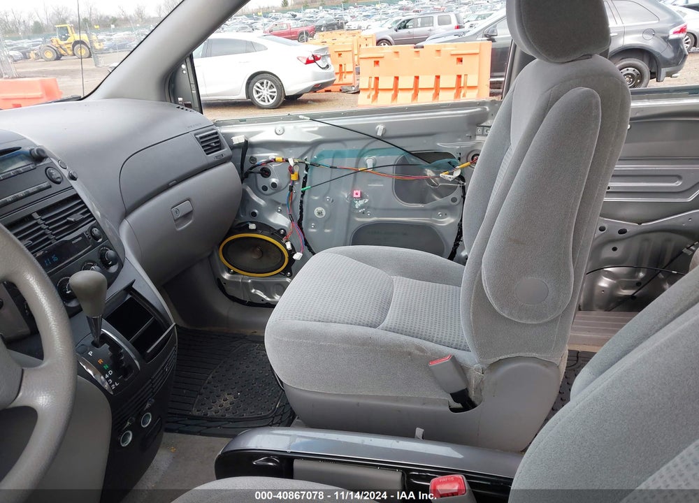 2006 TOYOTA SIENNA CE VIN: 5TDZA23C66S563291