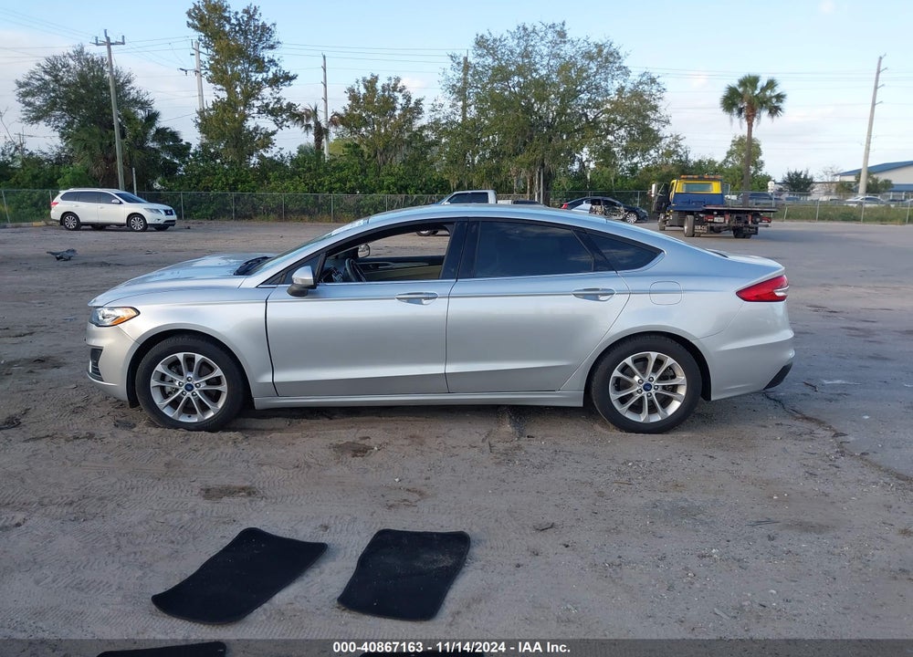2019 FORD FUSION SE VIN: 3FA6P0HD9KR161937