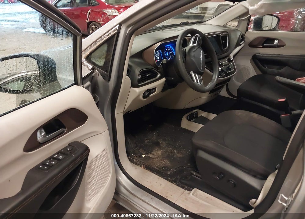 2017 CHRYSLER PACIFICA TOURING VIN: 2C4RC1DG7HR517177
