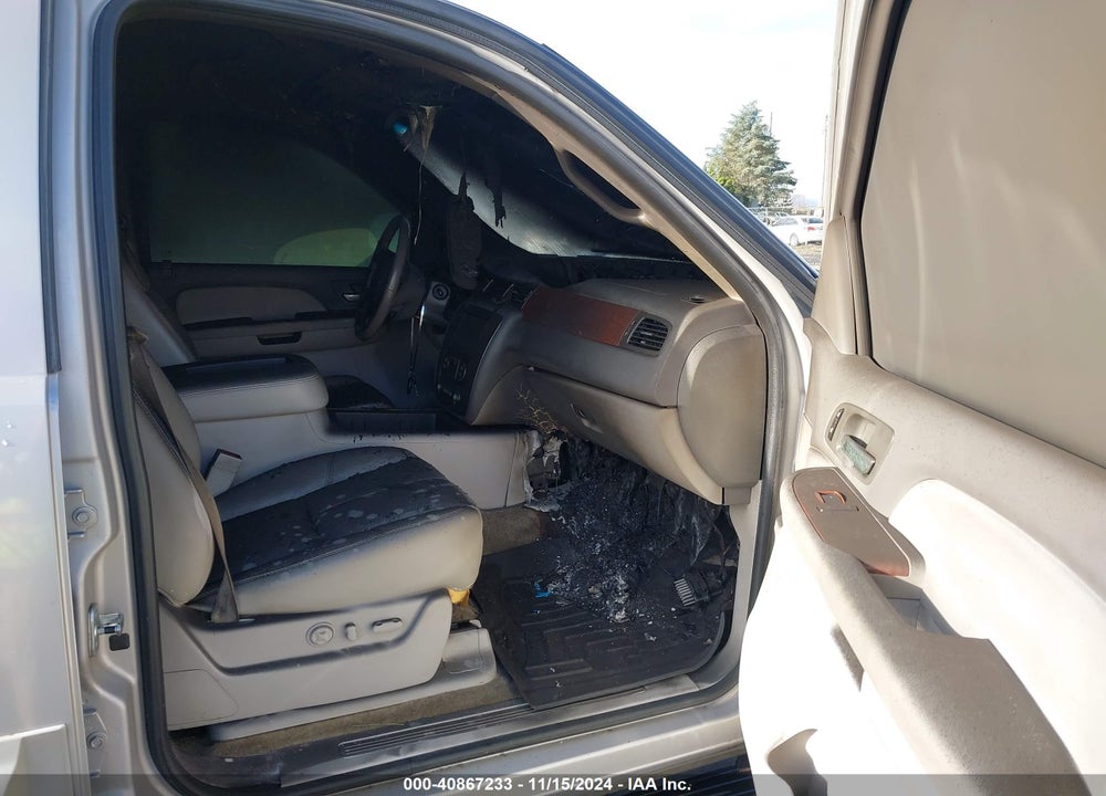 2007 GMC YUKON VIN: 1GKFK13017J331068