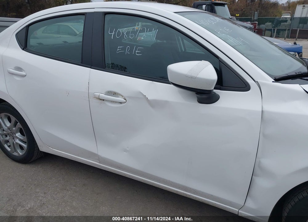 2016 SCION IA VIN: 3MYDLBZV9GY137118
