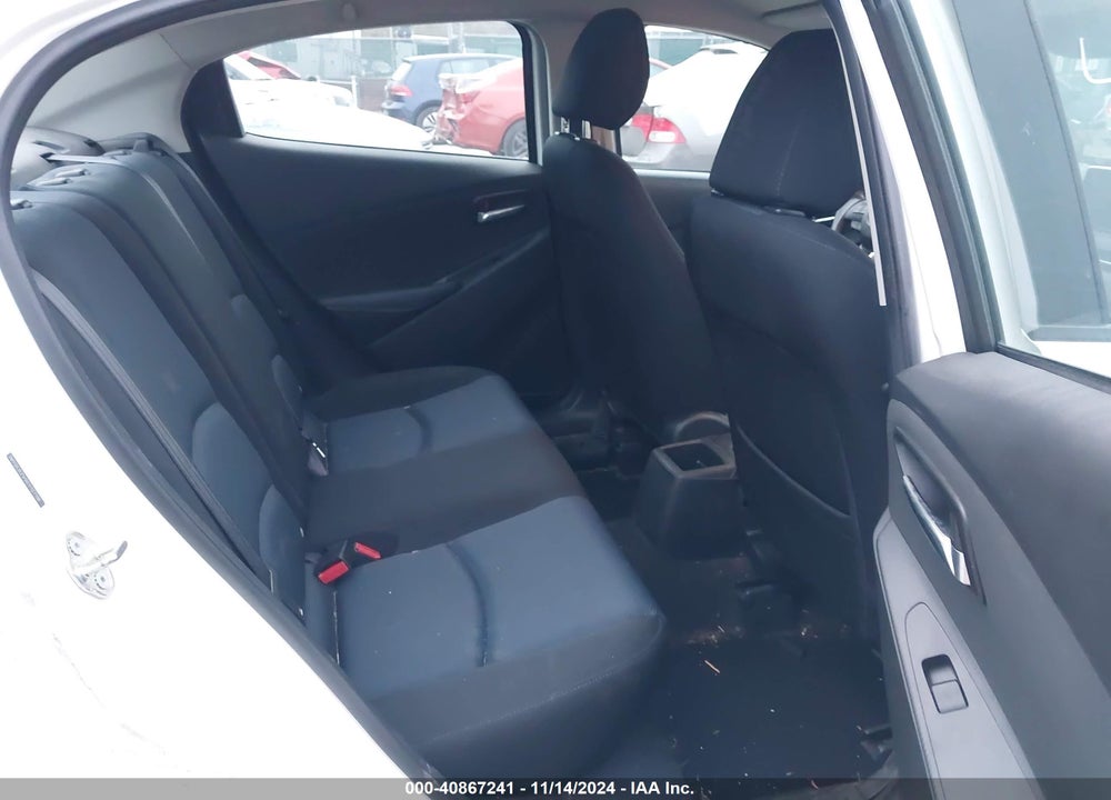 2016 SCION IA VIN: 3MYDLBZV9GY137118