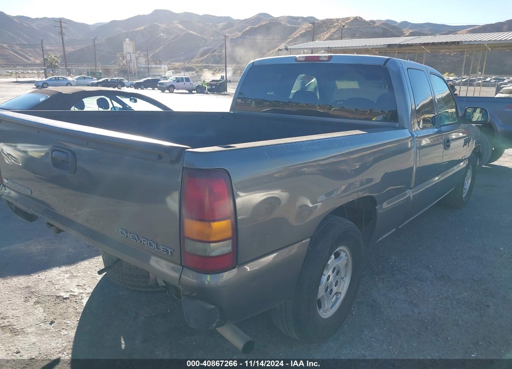 1999 CHEVROLET SILVERADO 1500 LS VIN: 2GCEC19W9X1296872