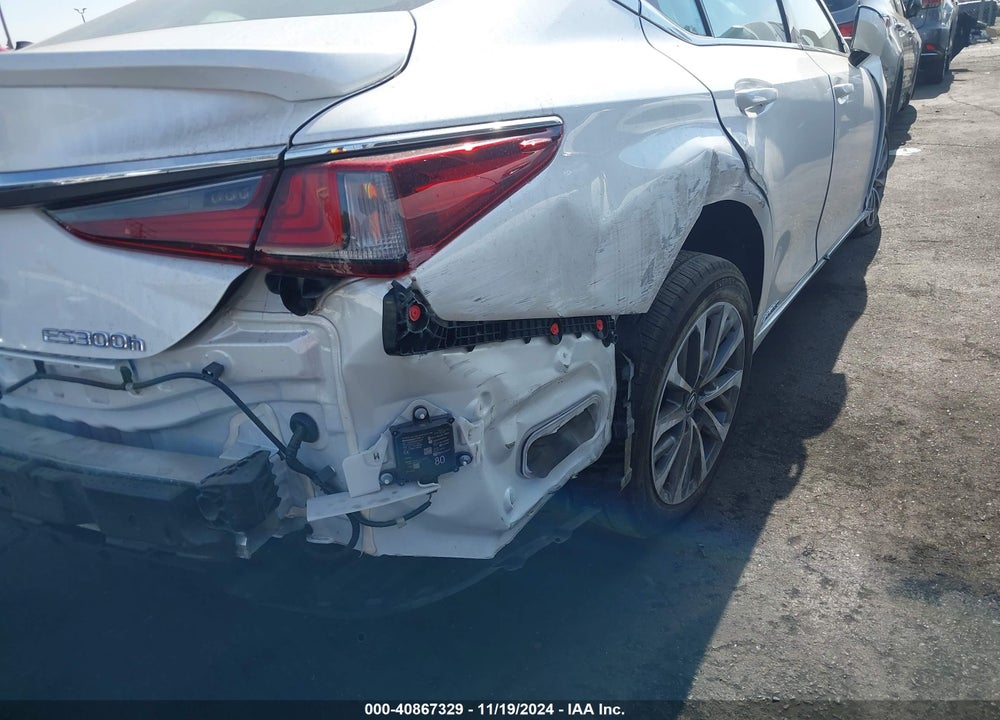 2022 LEXUS ES 300H VIN: 58ACA1C1XNU023634