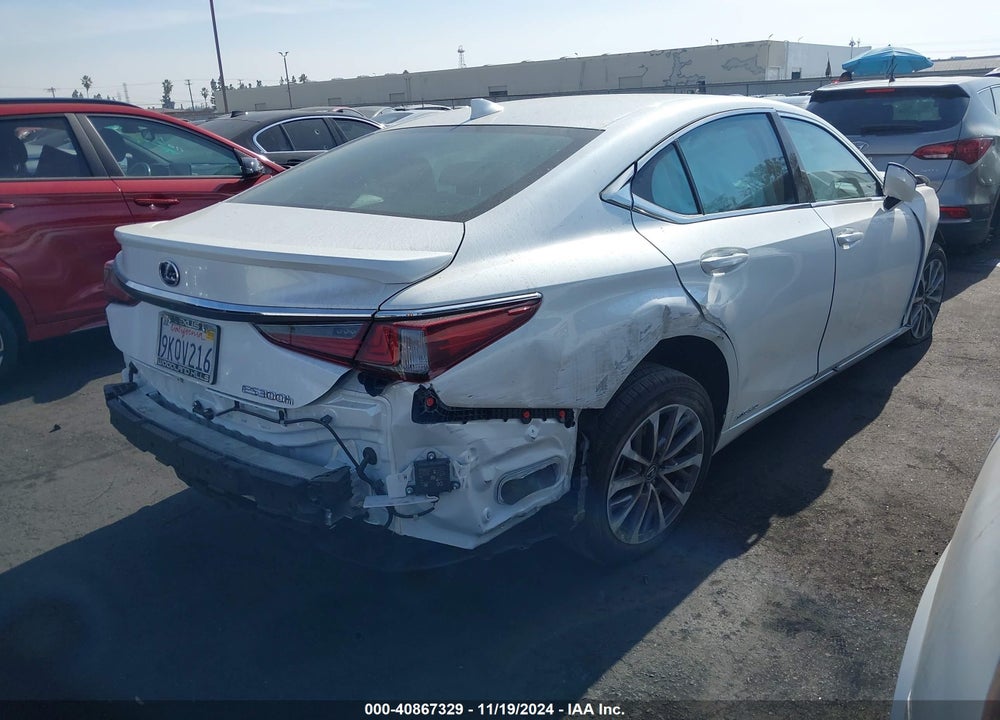 2022 LEXUS ES 300H VIN: 58ACA1C1XNU023634