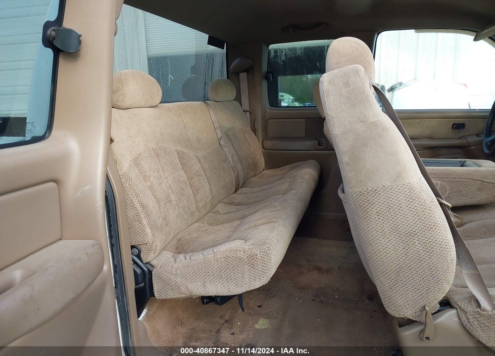 1999 CHEVROLET SILVERADO 1500 LS VIN: 1GCEK19TXXE121635