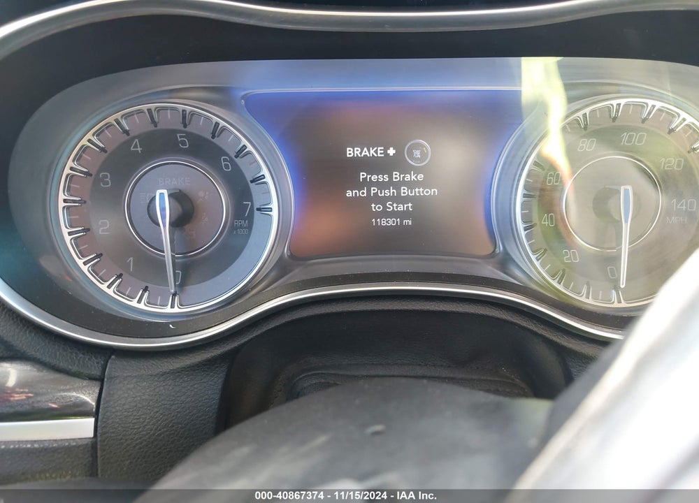 2019 CHRYSLER 300 TOURING VIN: 2C3CCAAG2KH609891