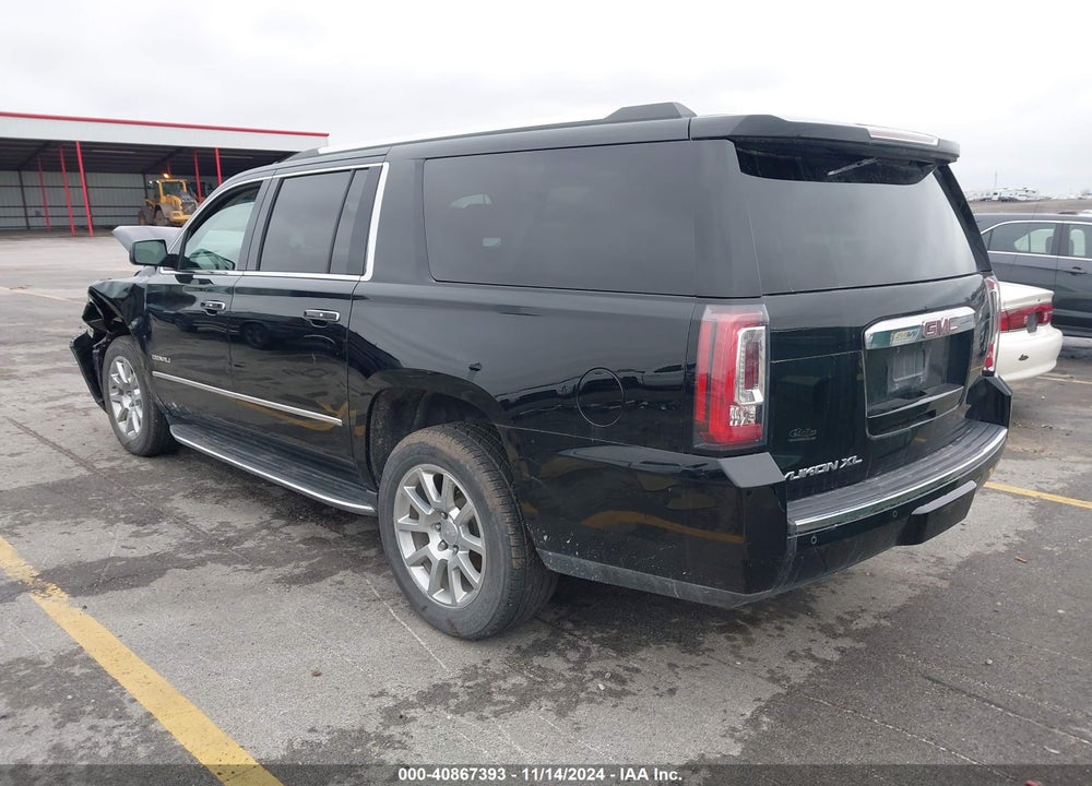 2015 GMC YUKON XL 1500 DENALI VIN: 1GKS2JKJ1FR696455