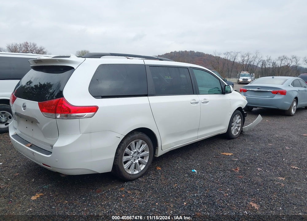 2011 TOYOTA SIENNA XLE LIMITED VIN: 5TDDK3DC8BS014388