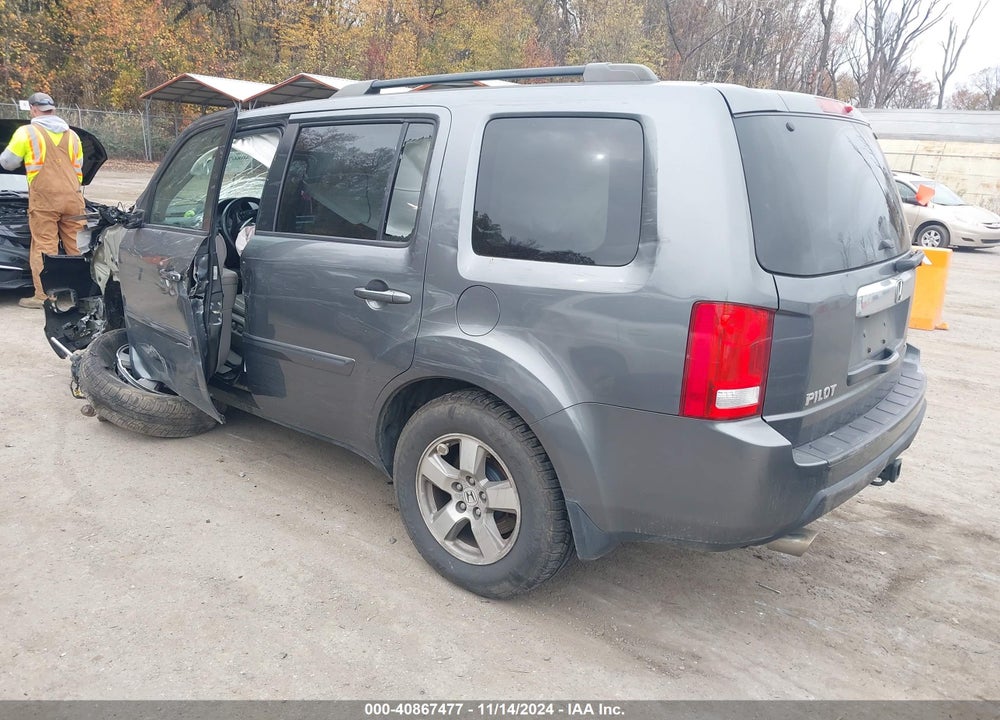 2011 HONDA PILOT EX-L VIN: 5FNYF4H76BB023779