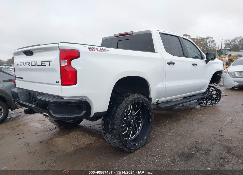 2022 CHEVROLET SILVERADO 1500 4WD SHORT BED LT TRAIL BOSS VIN: 3GCUDFED5NG643399