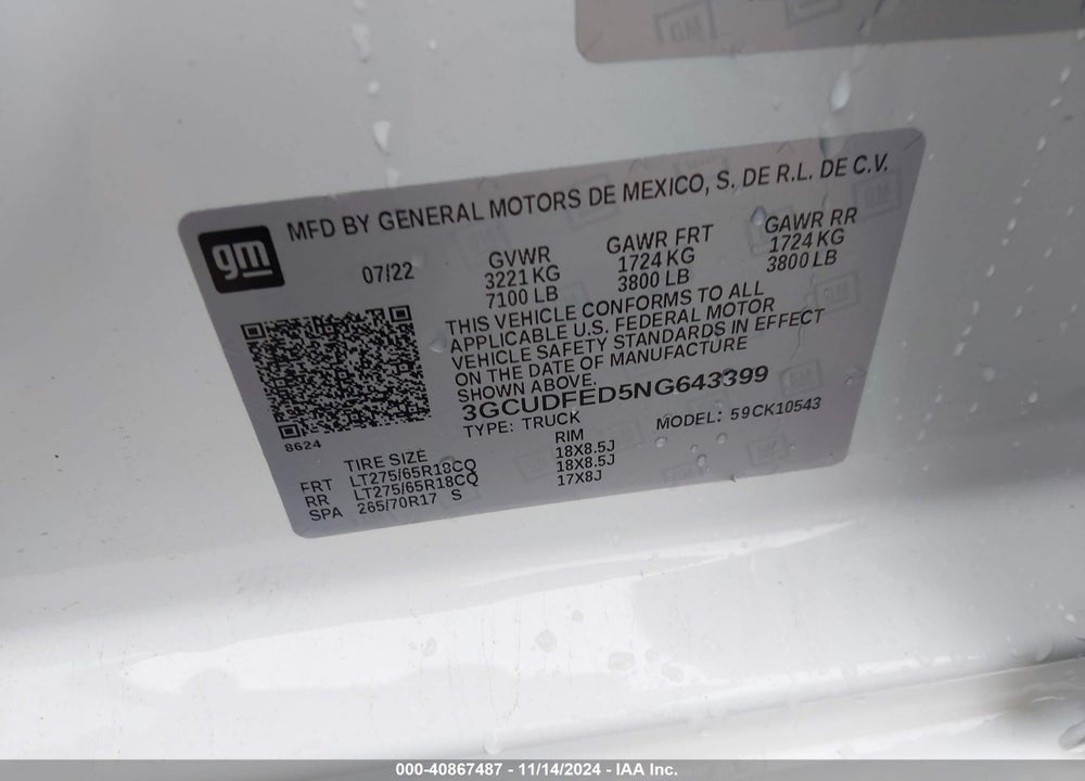 2022 CHEVROLET SILVERADO 1500 4WD SHORT BED LT TRAIL BOSS VIN: 3GCUDFED5NG643399