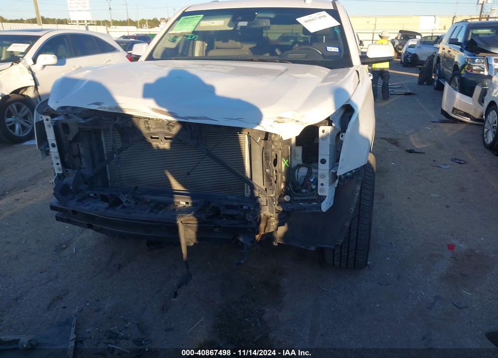 2018 GMC YUKON VIN: 1GKS1CKJ2JR118873