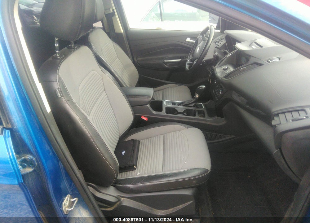 2017 FORD ESCAPE SE VIN: 1FMCU9G98HUE04593