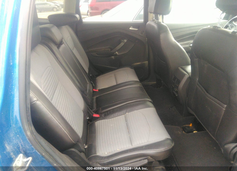 2017 FORD ESCAPE SE VIN: 1FMCU9G98HUE04593