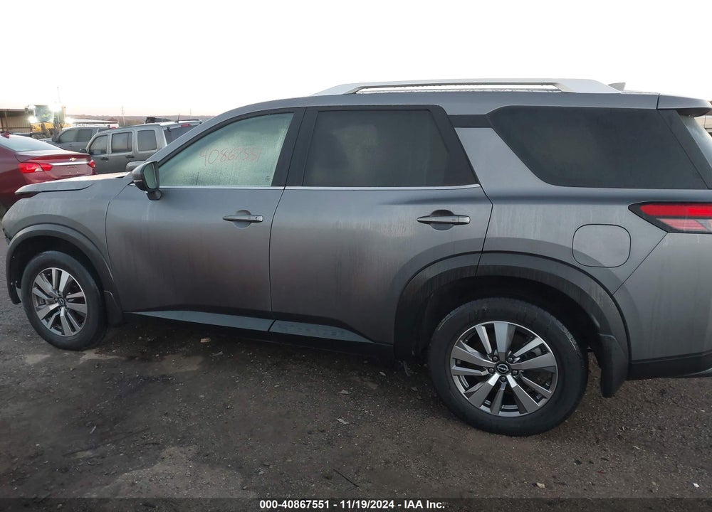 2022 NISSAN PATHFINDER SL 4WD VIN: 5N1DR3CC3NC268329